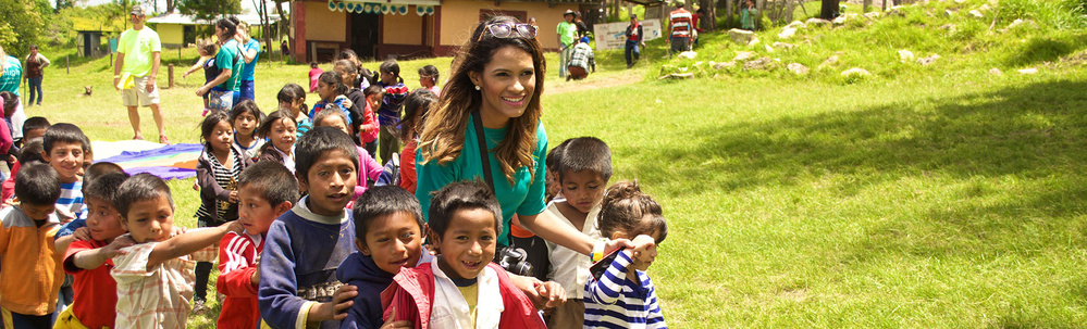Honduras - Jenny leads kids walking at school in Yamaranguila