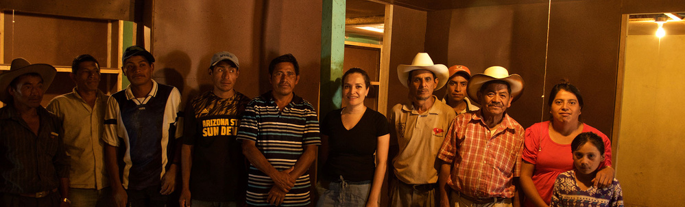 Honduras - Sara Reyes and community in clinic in Yamaranguila